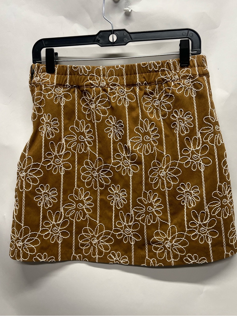 Skies are Blue Tricia Faux Suede Floral Mini Skirt Size S